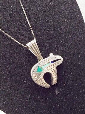 RAY TRACY KNIFEWING NAVAJO STERLING STONE INLAY BEAR FETISH HEARTLINE NECKLACE L
